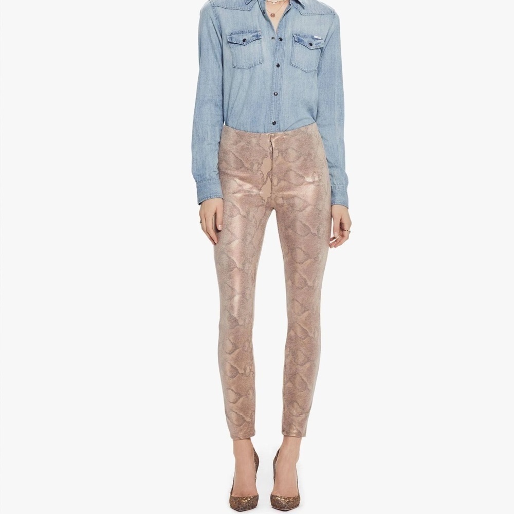 Mother Denim High Waisted Seamless Looker Ankle Pants in Slither size 30